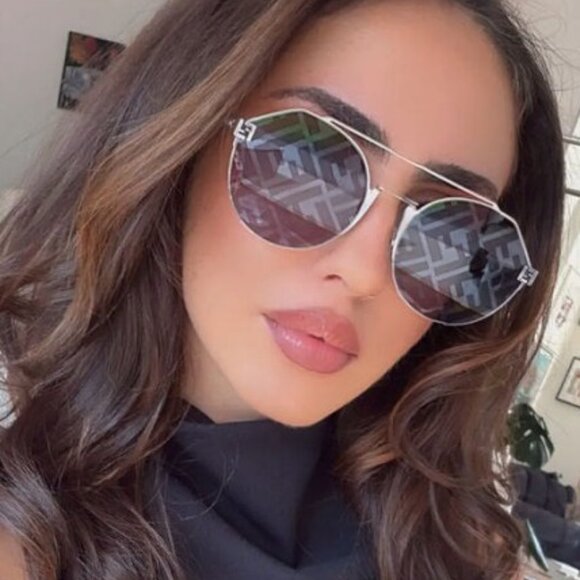 Fendi FE40060U 10G FENDI SKY Round Sunglasses - Gold/Brown Mirror - Picture 2 of 9